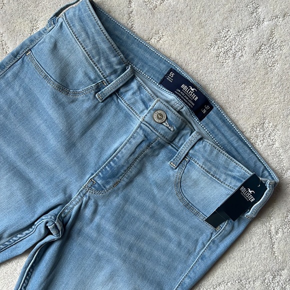 Hollister Super Light Blue Low Rise Super Soft Jegggings, 5 Short Juniors, NWT - Picture 2 of 6